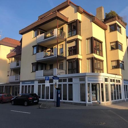 Neu Bayreuth: Spacious Central Apartment with Climate Control and Balconies Exterior photo